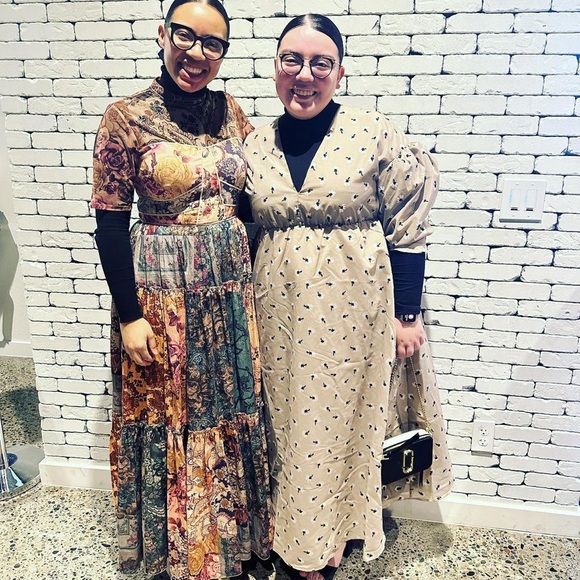 ASOS midi Bow Back dress in embroidered daisy in mushroom - Picture 3 of 3